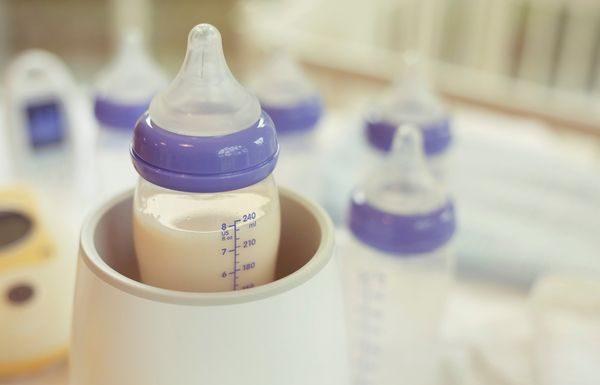 How To Safely Warm a Bottle for Your Baby