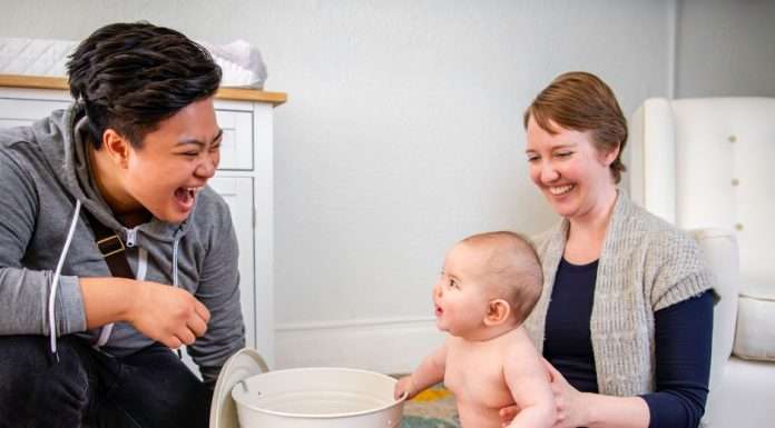 8 Ways to Make Your Baby’s Diapers Less Sh**ty for the Environment